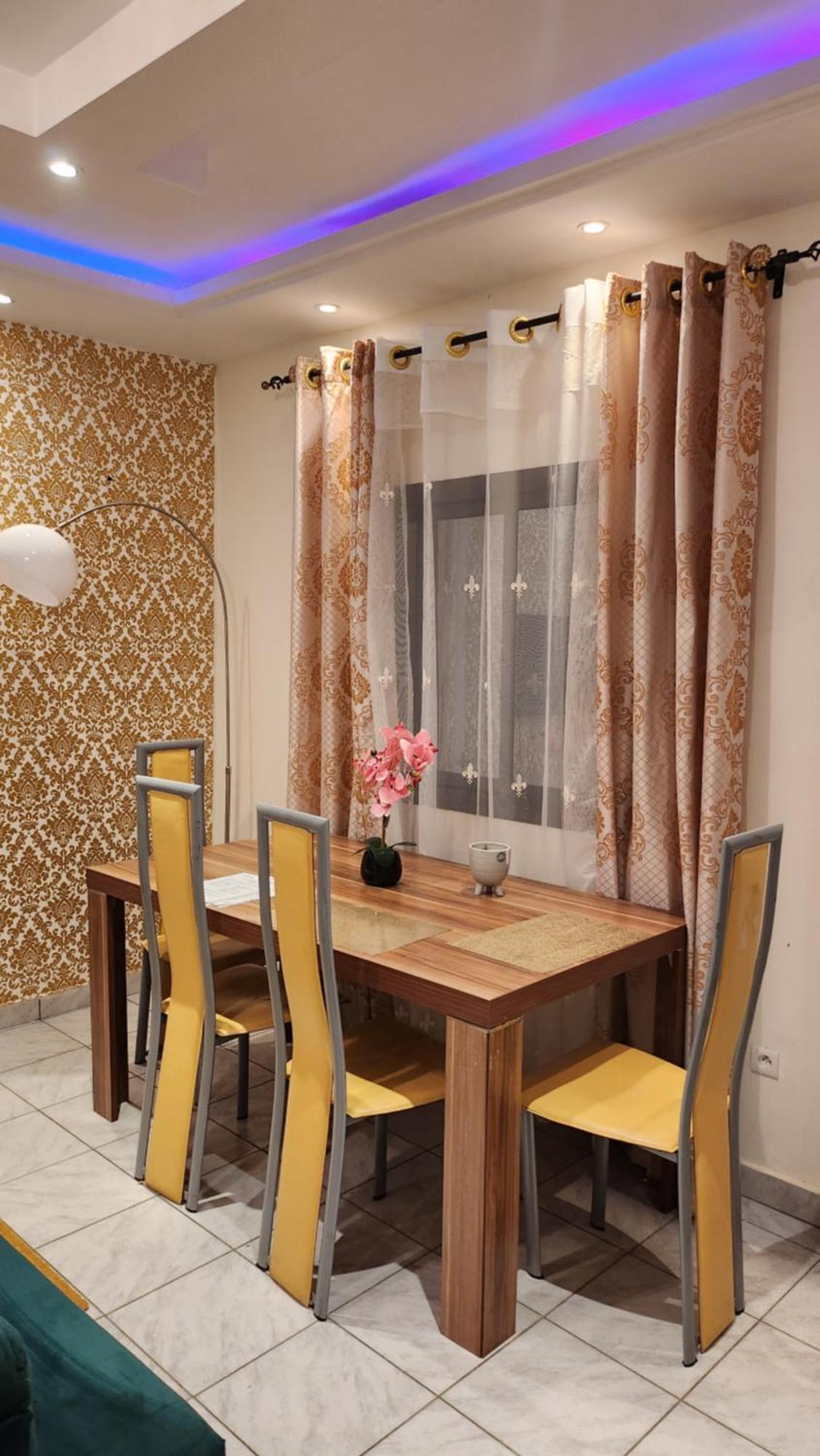 Residence Deluxe Yaounde Luaran gambar